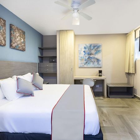 Bfh Attraction Deluxe Hotel بلايا ديل كارمن المظهر الخارجي الصورة