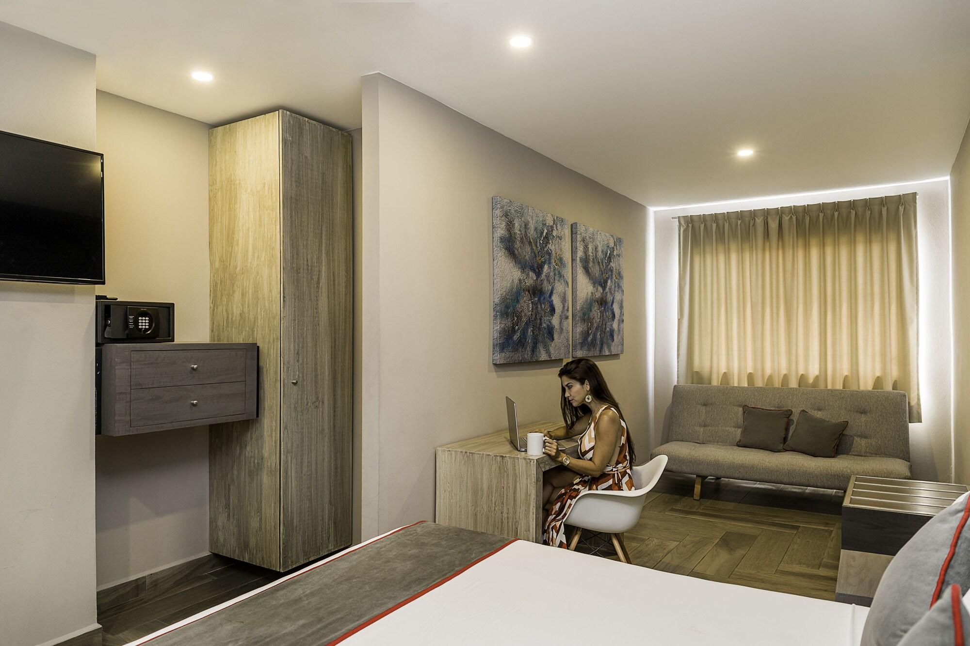 Bfh Attraction Deluxe Hotel بلايا ديل كارمن المظهر الخارجي الصورة