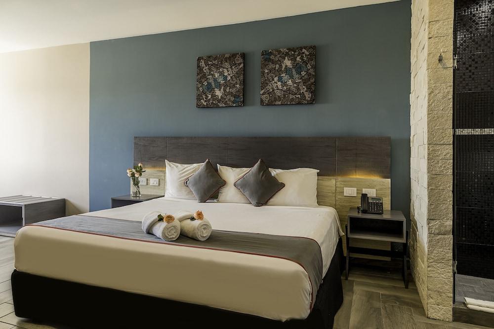 Bfh Attraction Deluxe Hotel بلايا ديل كارمن المظهر الخارجي الصورة