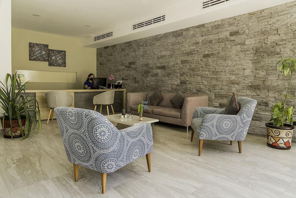 Bfh Attraction Deluxe Hotel بلايا ديل كارمن المظهر الخارجي الصورة